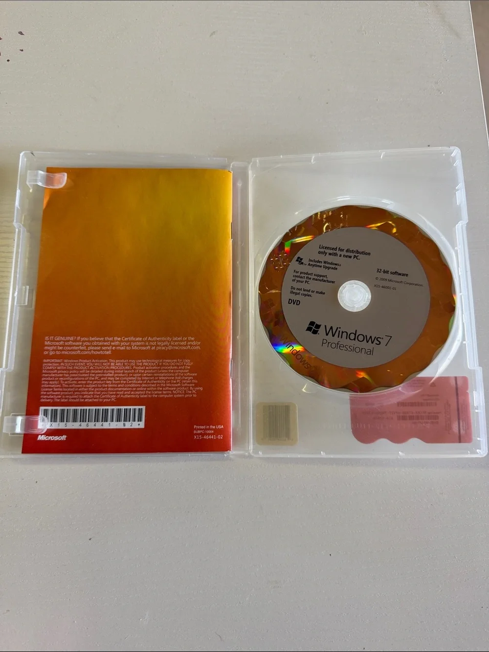Microsoft Windows 7 Professional Software Pack - Red and Blue Artwork